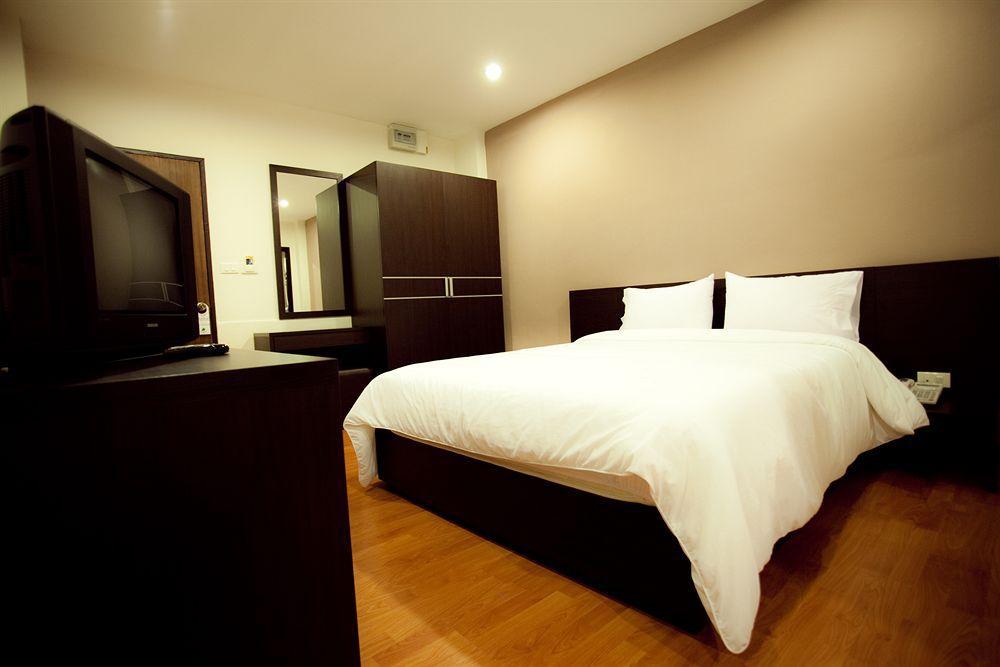 Khaosan Park Resort Bangkok Esterno foto
